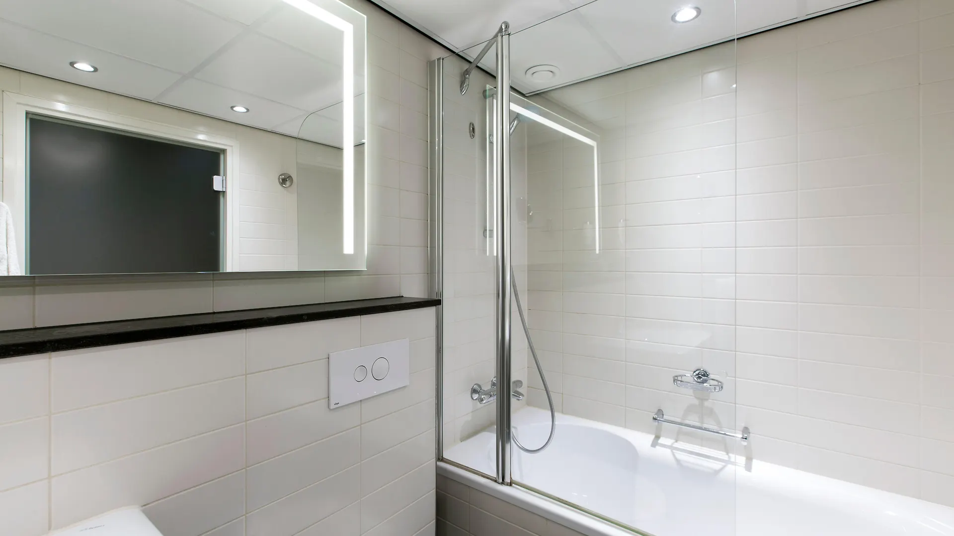 Holiday Inn Eindhoven Centre By Ihg Hotel