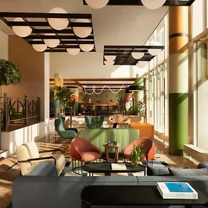 https://nh-amsterdam-museum-quarter.amsterdamhotelsnl.com